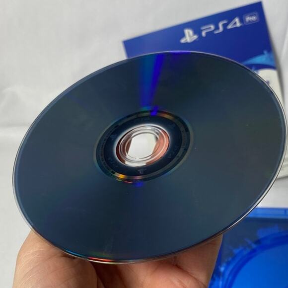 Horizon Zero Dawn PlayStation 4 PS4 Used GREAT - Picture 4 of 4